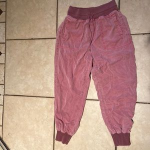 NWOT AMERICAN EAGLE JOGGERS
